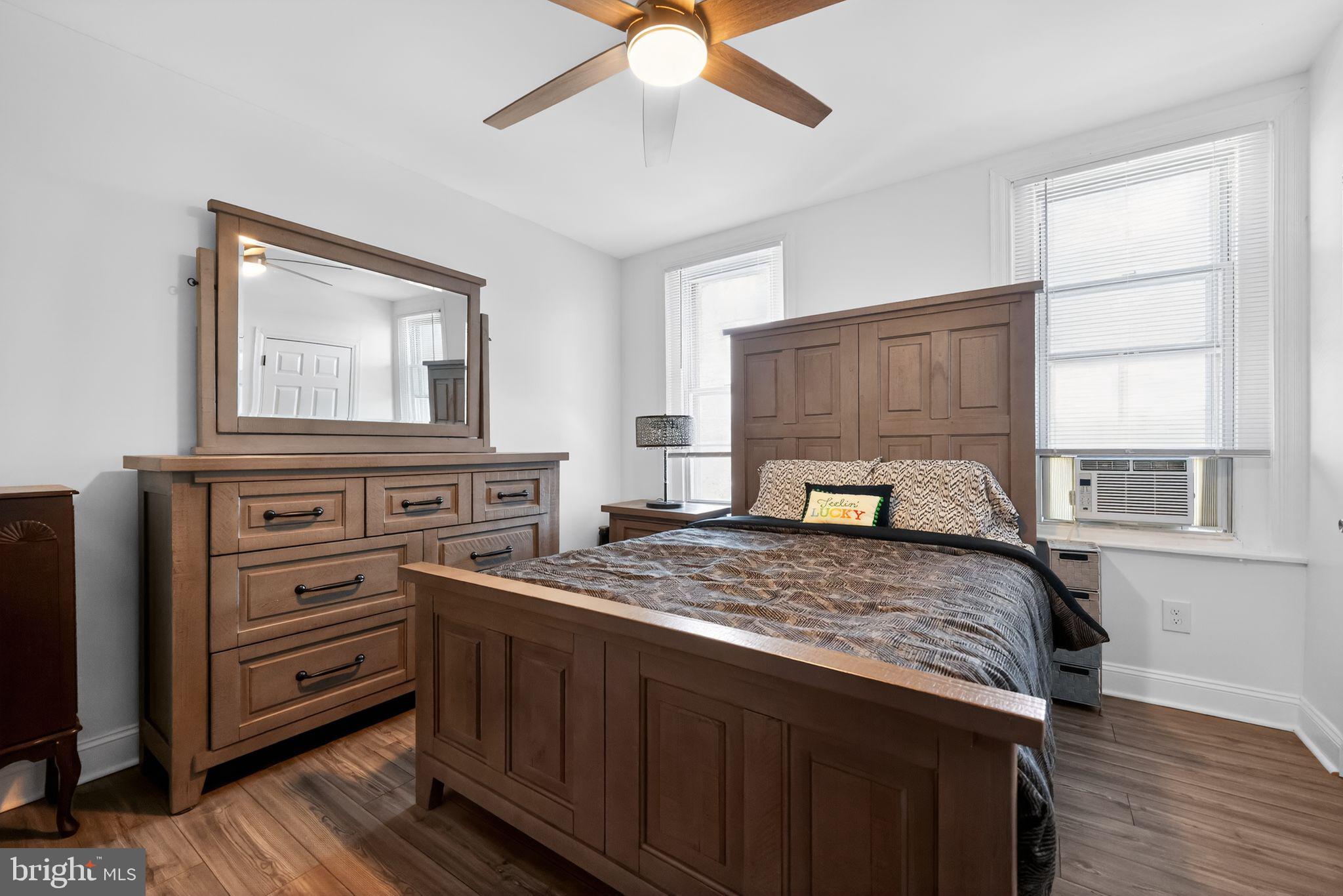 PHILADELPHIA - Residential