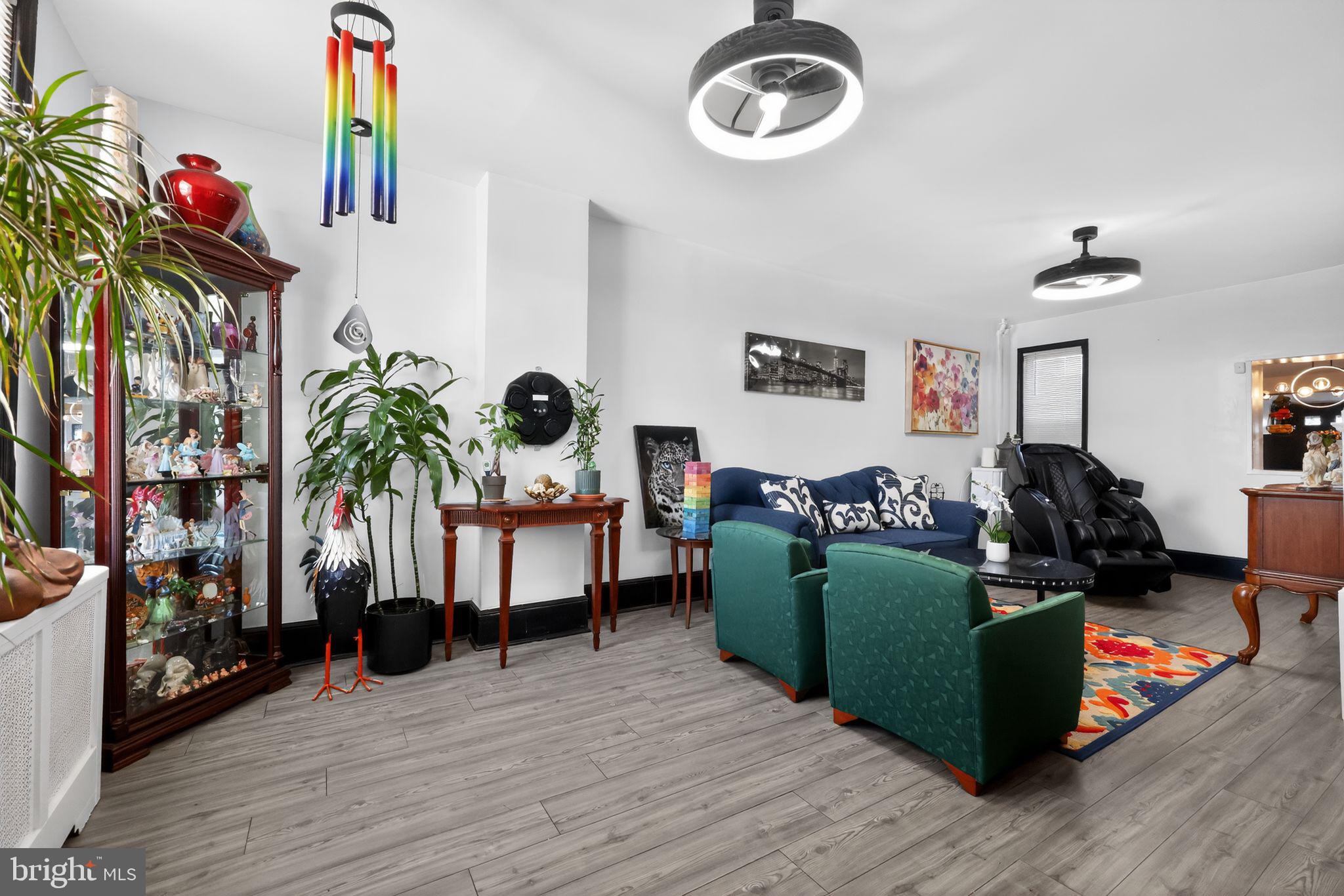 PHILADELPHIA - Residential