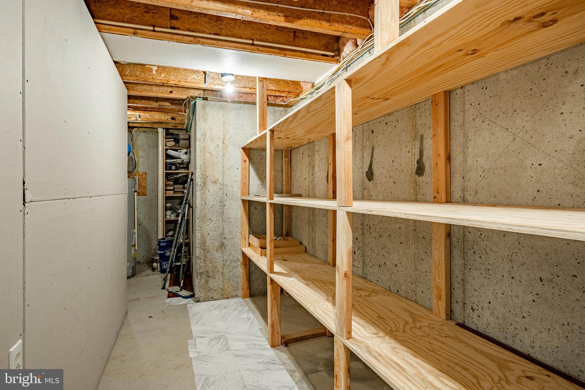 WHITELAND WOODS - Residential