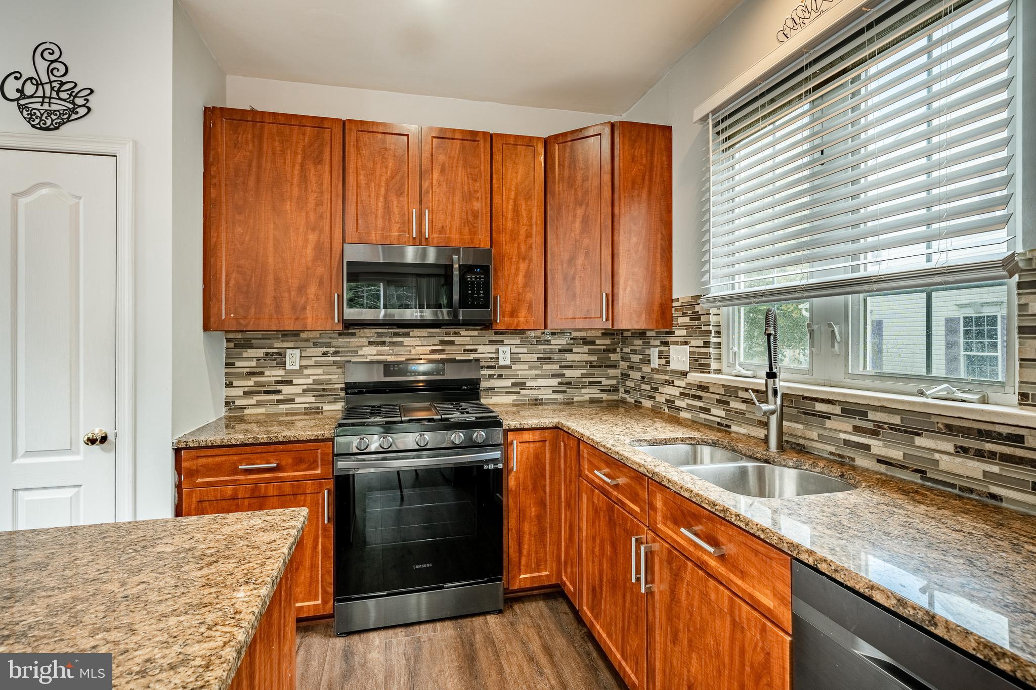 WHITELAND WOODS - Residential