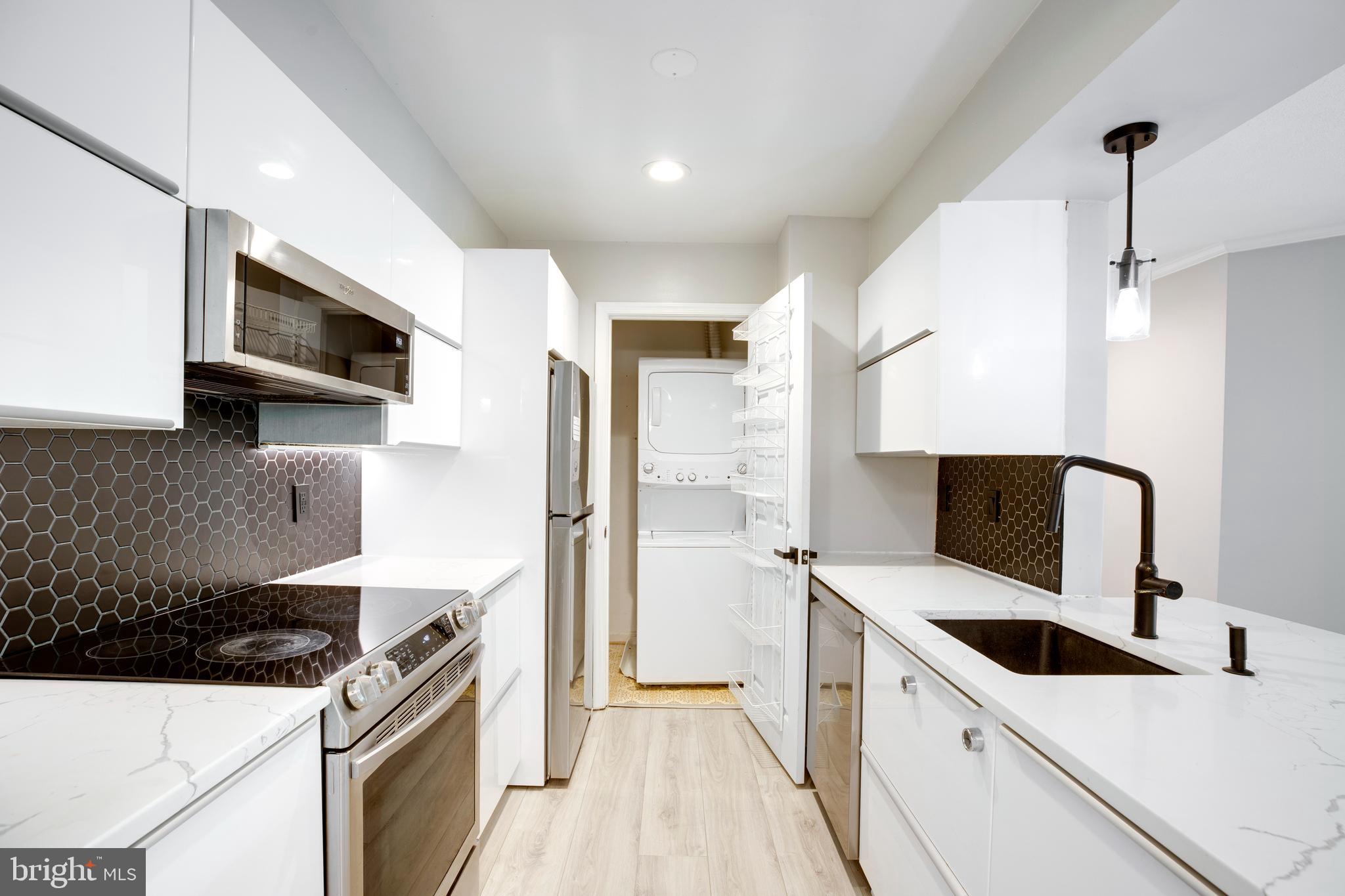 7707 LAFAYETTE FOREST DRIVE 21