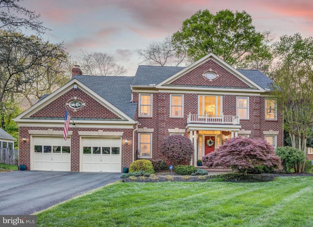 Photo of 8203 Mack Street, ALEXANDRIA, VA 22308 (MLS # VAFX2303586)