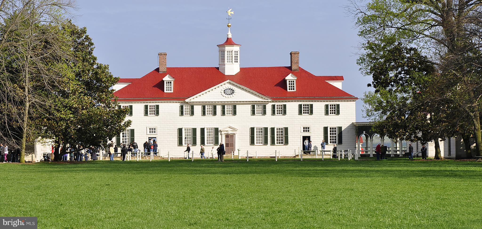 COLLINGWOOD MANOR - Residential
