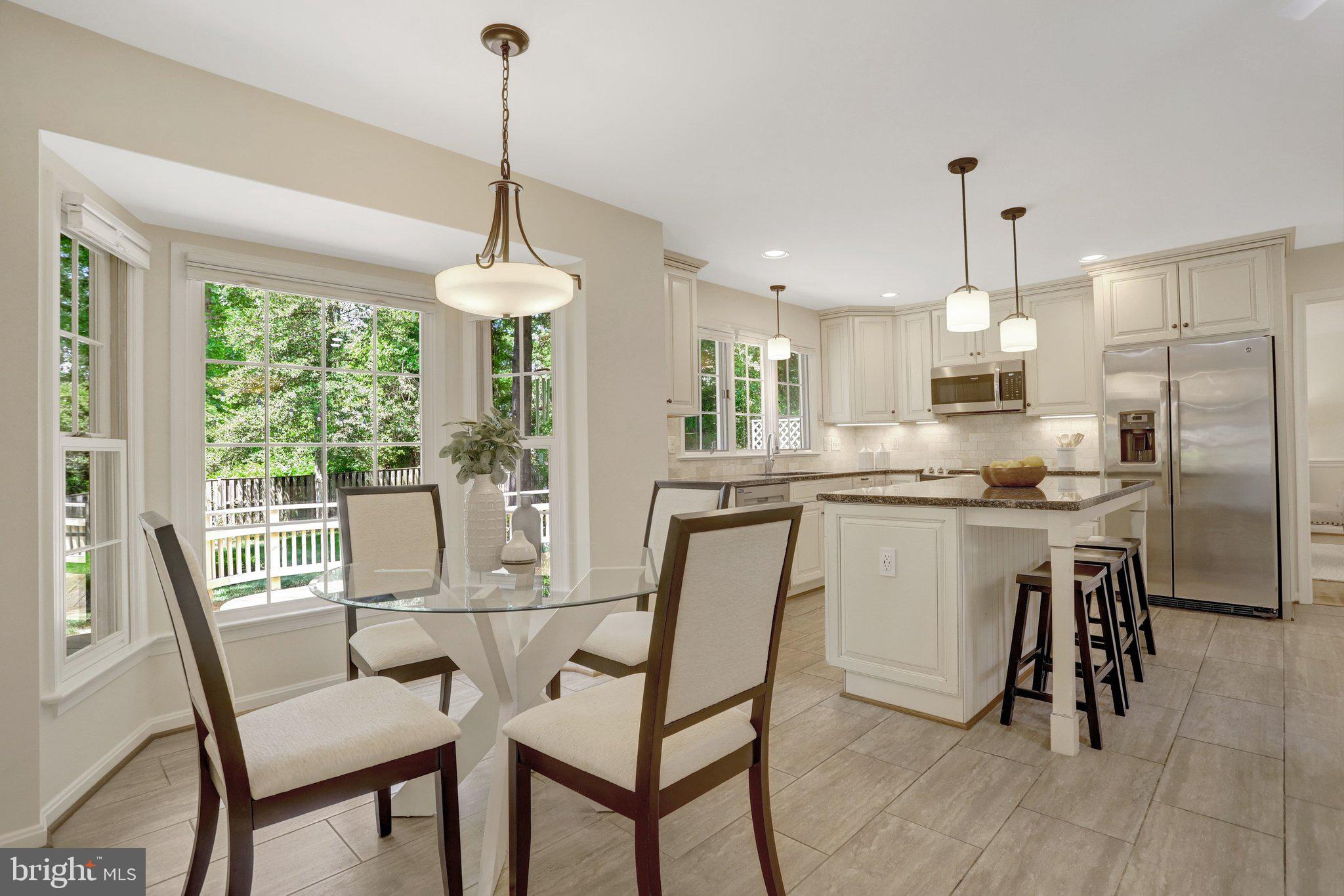 COLLINGWOOD MANOR - Residential