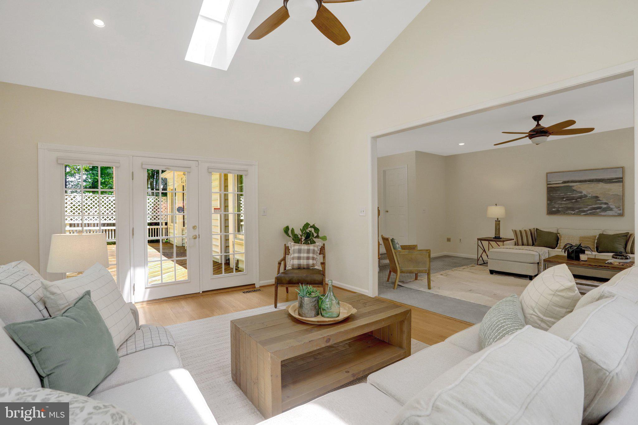 COLLINGWOOD MANOR - Residential