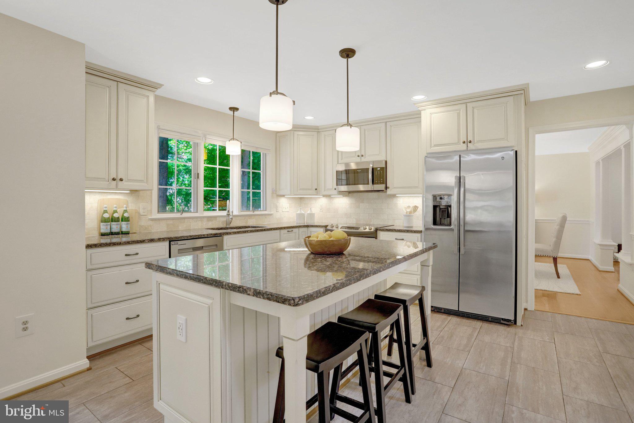 COLLINGWOOD MANOR - Residential