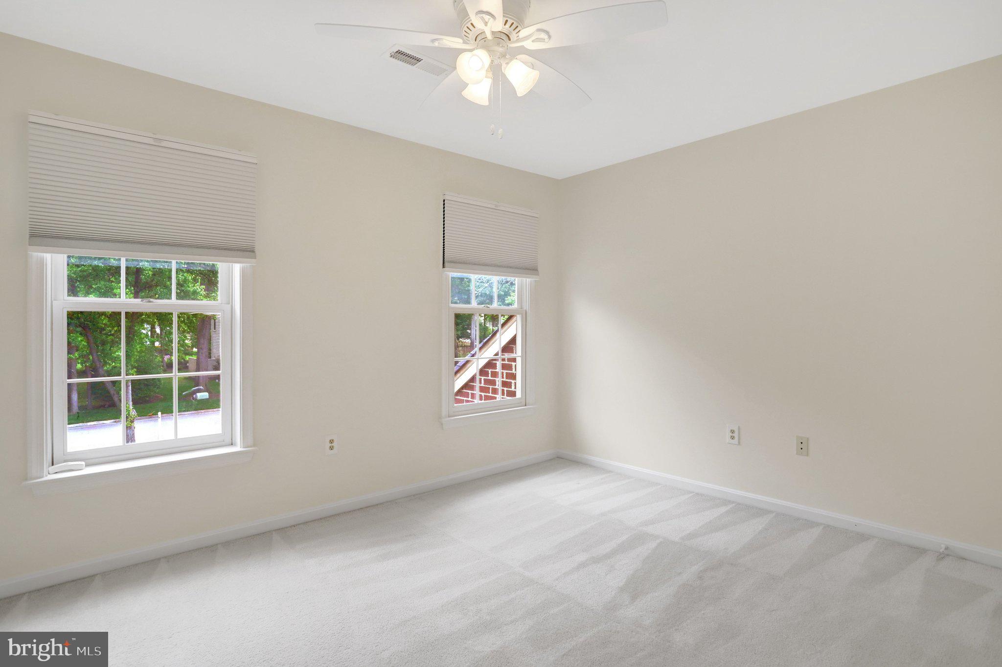COLLINGWOOD MANOR - Residential