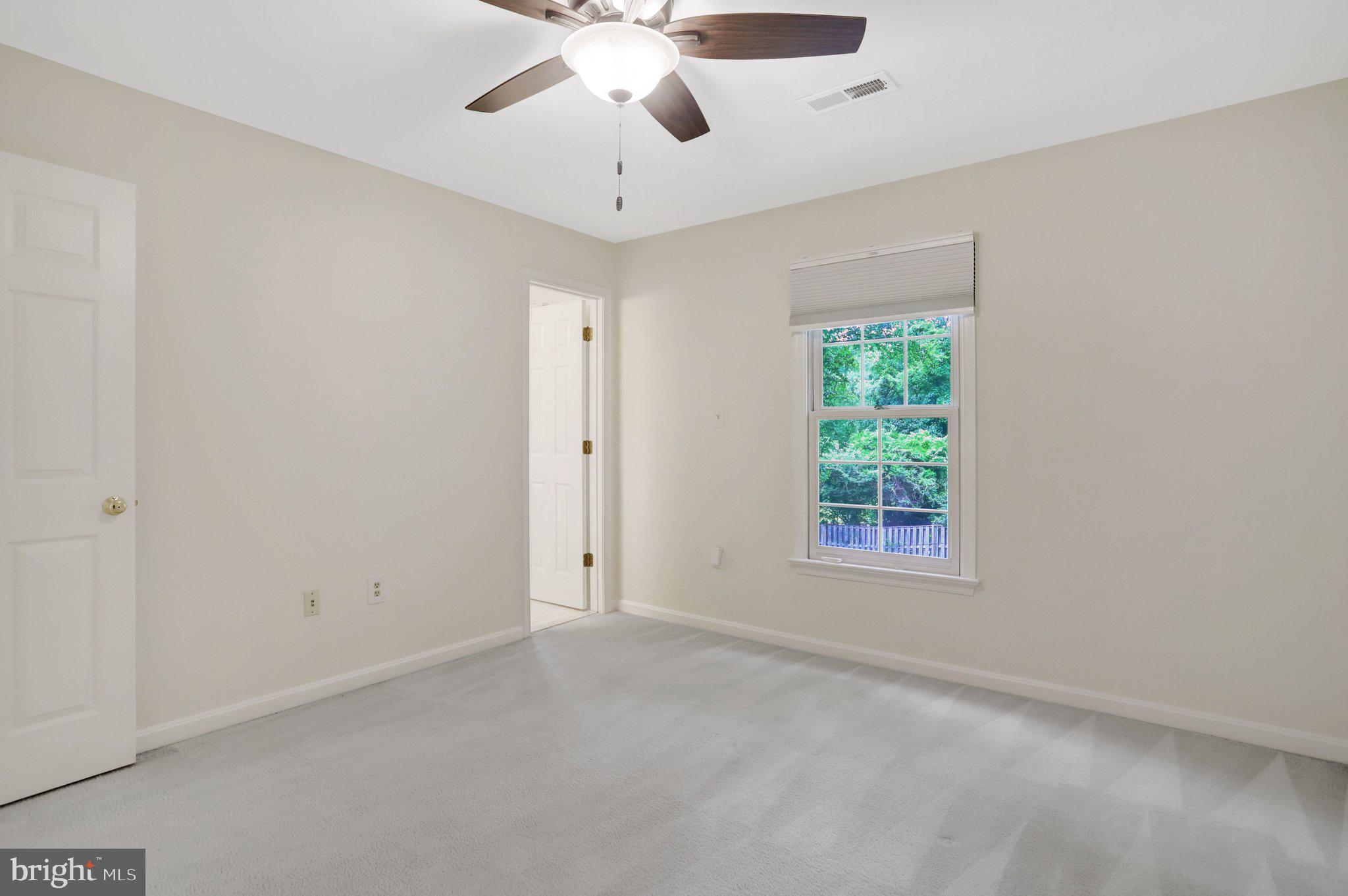 COLLINGWOOD MANOR - Residential
