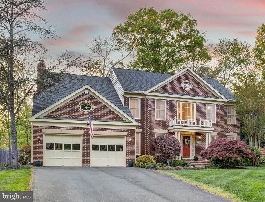 Photo of 8203 Mack Street, ALEXANDRIA, VA 22308 (MLS # VAFX2303586)