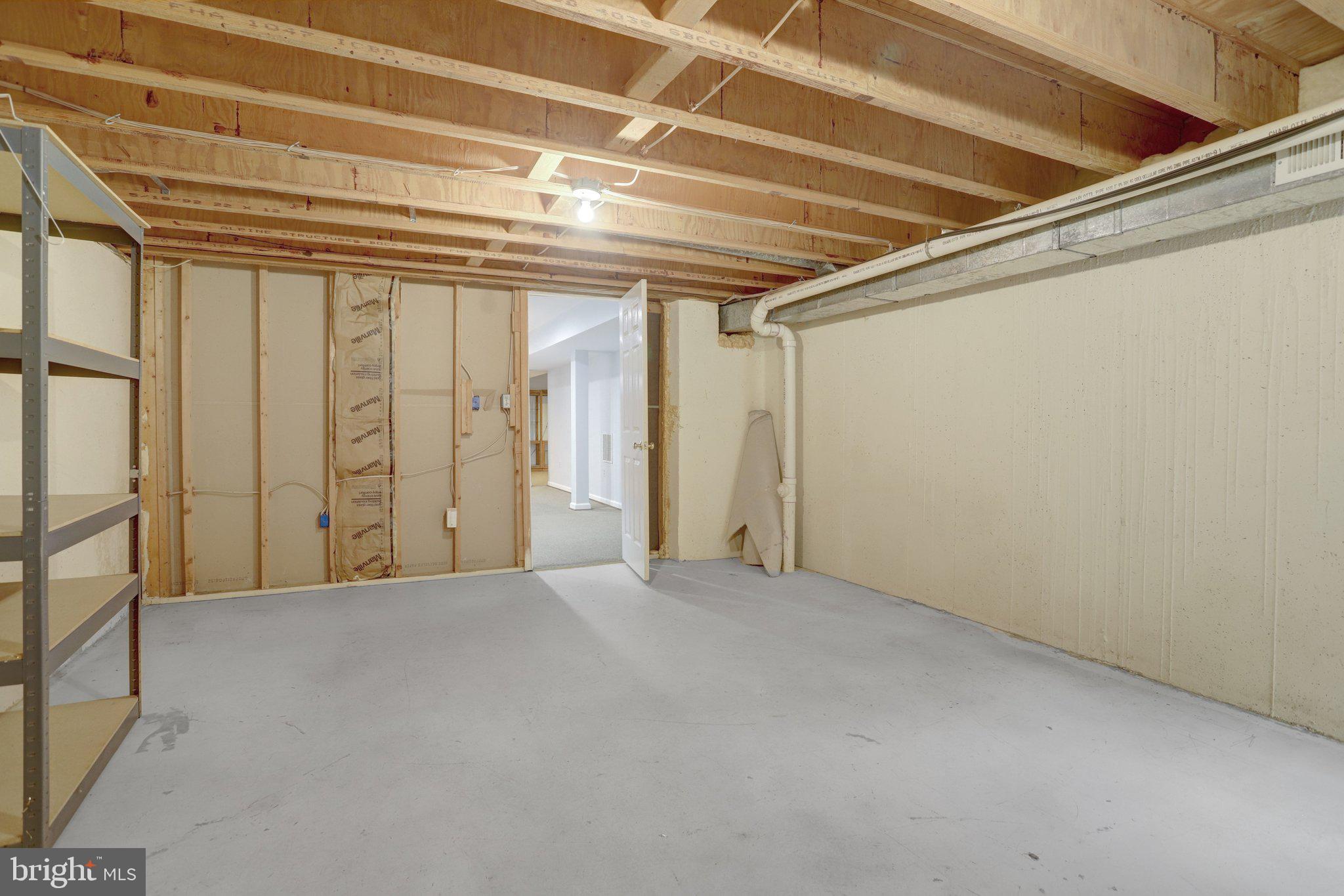 COLLINGWOOD MANOR - Residential