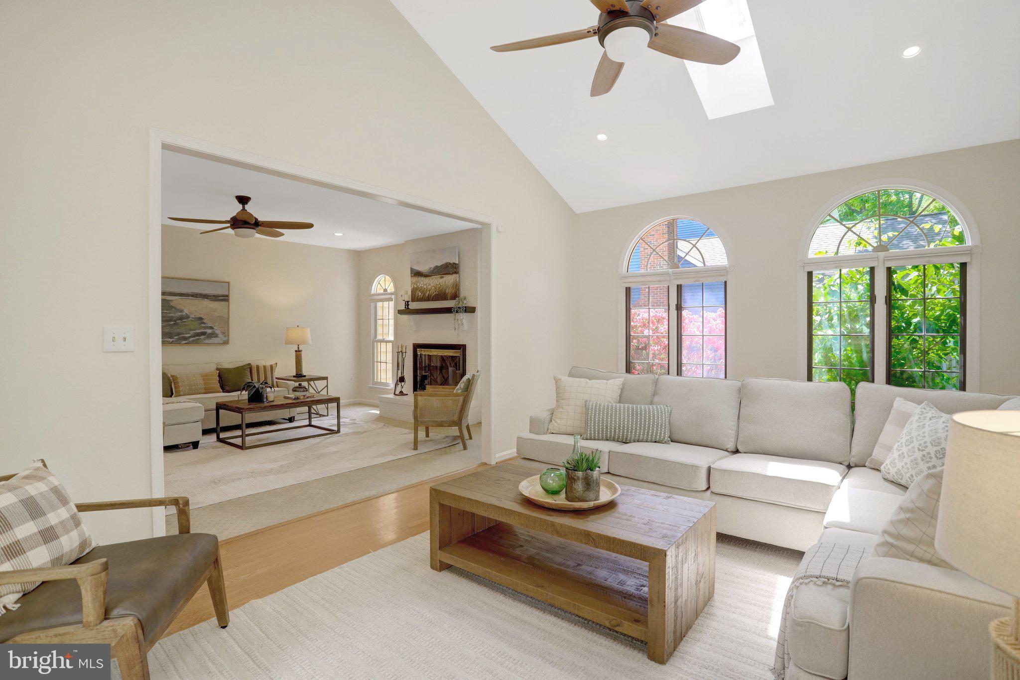 COLLINGWOOD MANOR - Residential