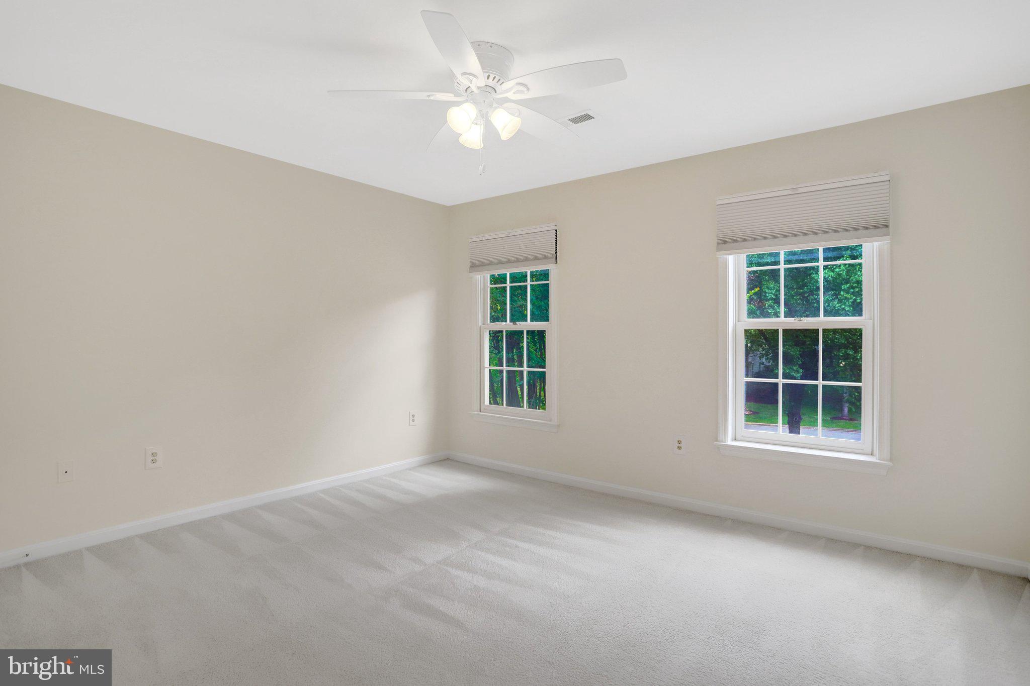 COLLINGWOOD MANOR - Residential