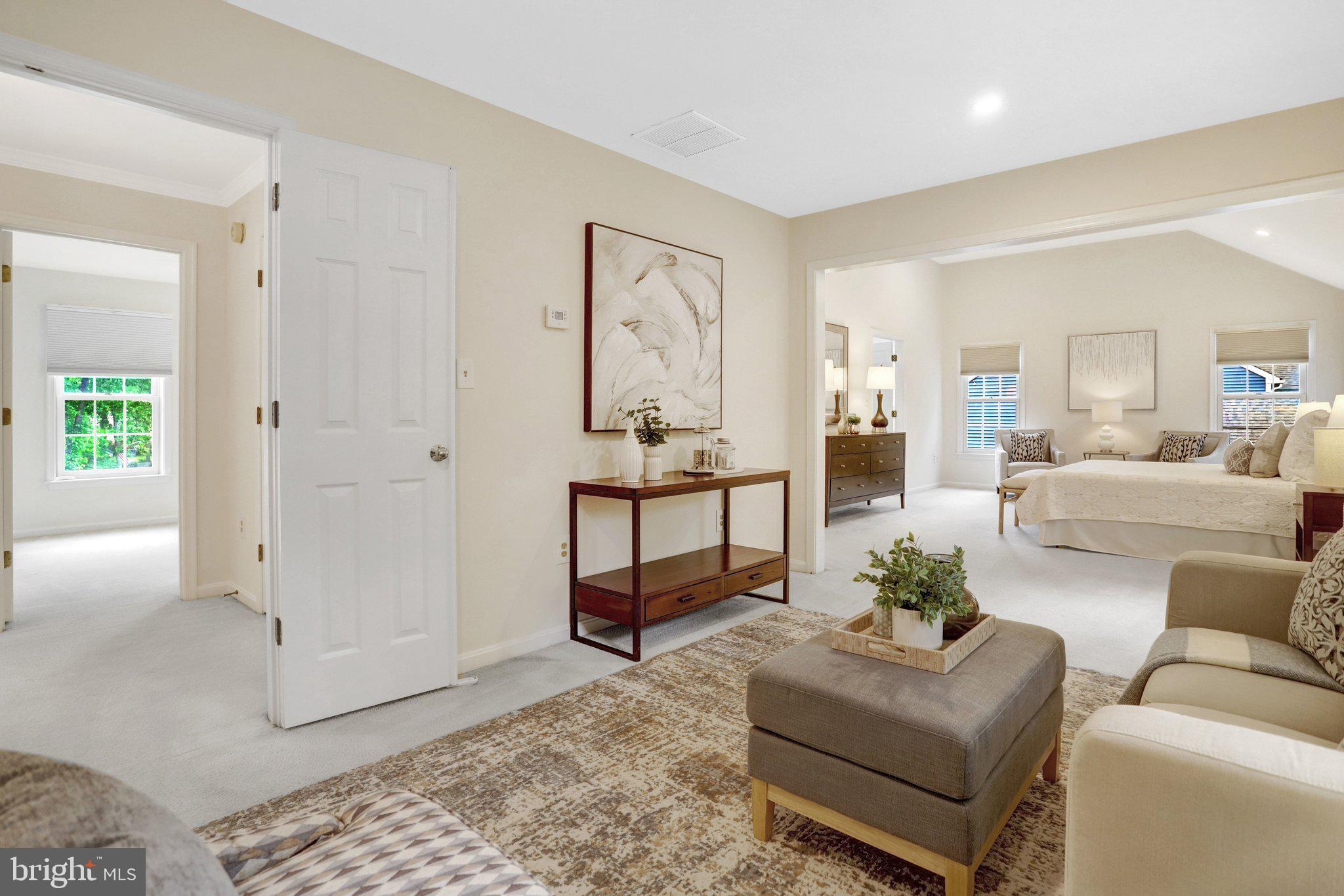 COLLINGWOOD MANOR - Residential