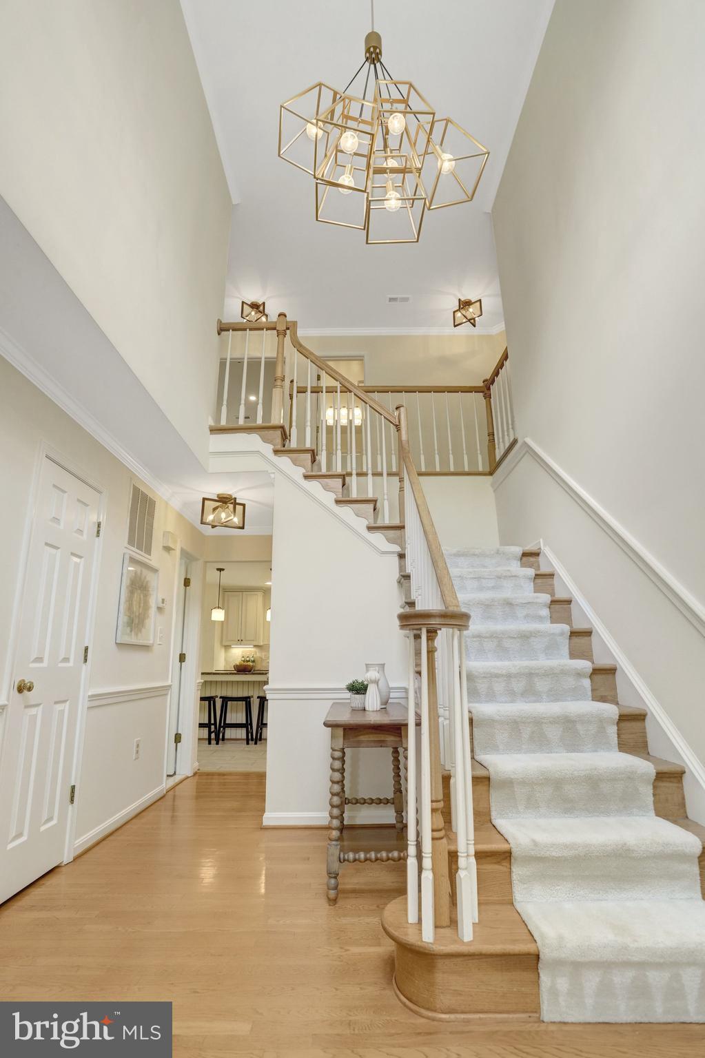 COLLINGWOOD MANOR - Residential