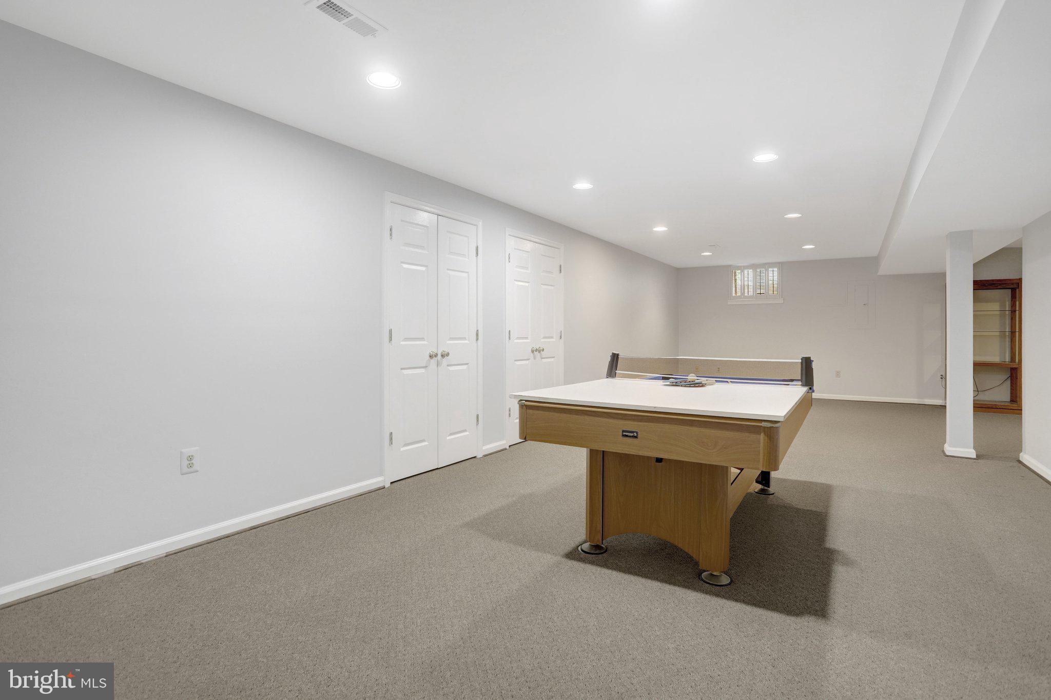COLLINGWOOD MANOR - Residential