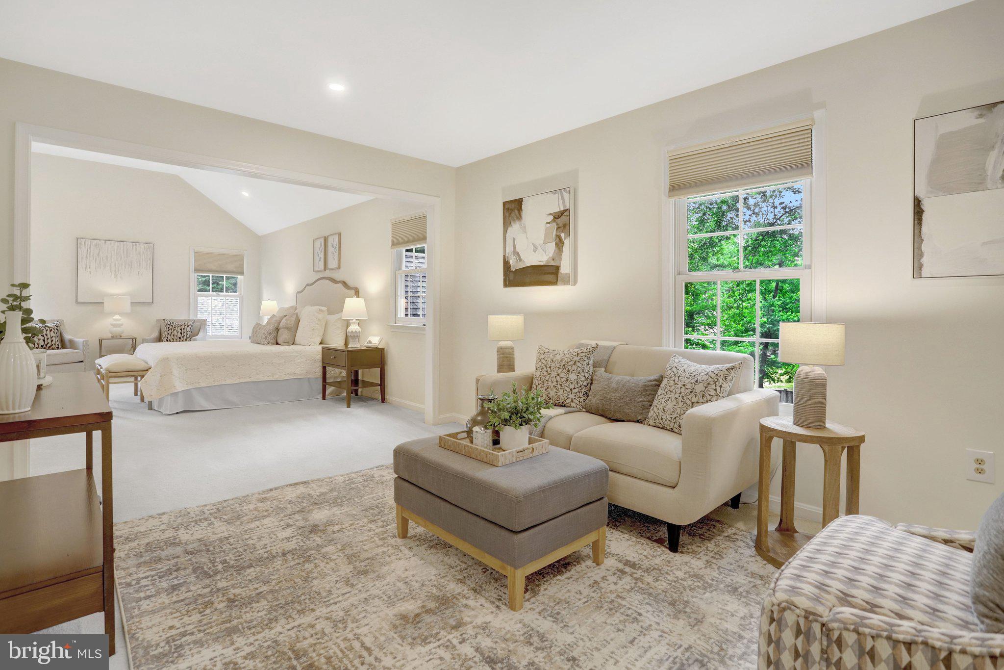 COLLINGWOOD MANOR - Residential