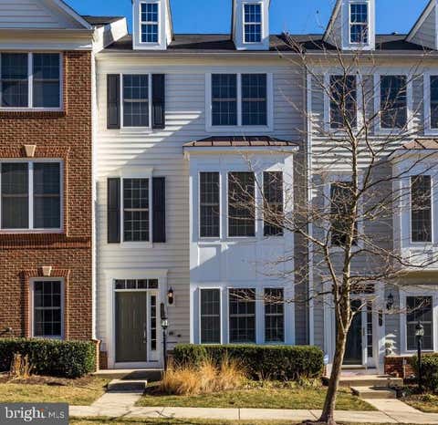 Townhouse For Rent - 14899 Potomac Branch Drive<br/> Prince William County, WOODBRIDGE, VA 22191