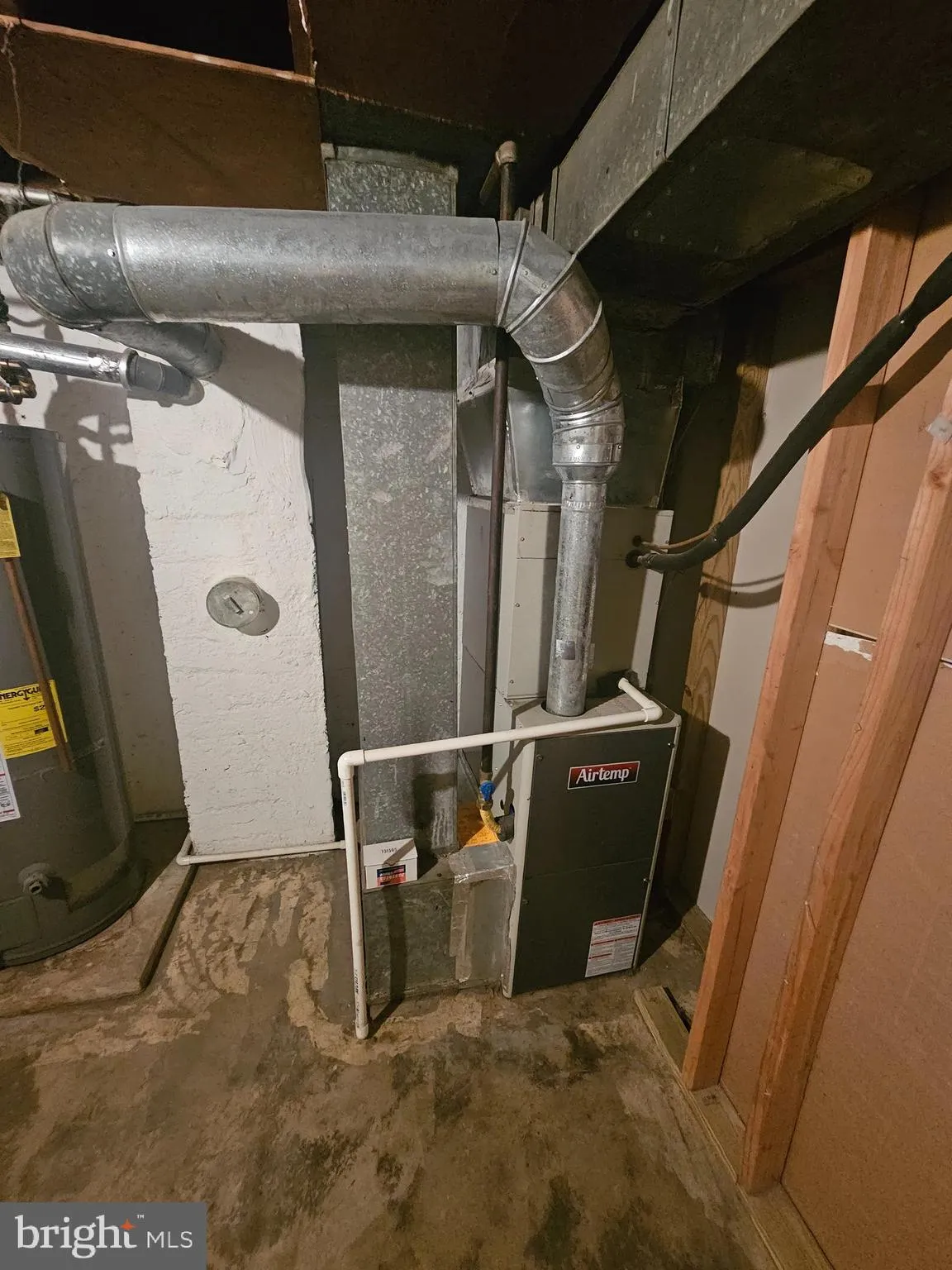 Wilmington, Delaware 19805, United States, 3 Bedrooms Bedrooms, ,1 BathroomBathrooms,Residential,Active,27459