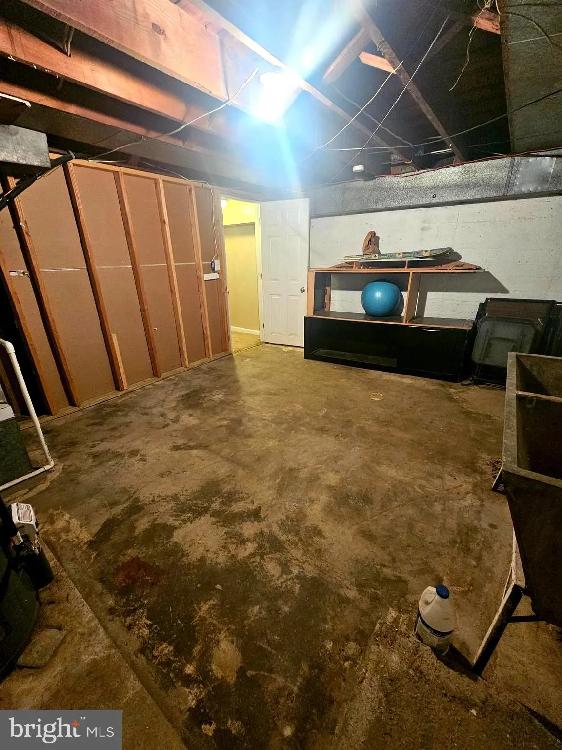 Wilmington, Delaware 19805, United States, 3 Bedrooms Bedrooms, ,1 BathroomBathrooms,Residential,Active,27459