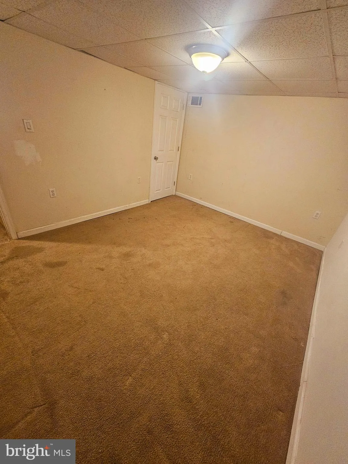 Wilmington, Delaware 19805, United States, 3 Bedrooms Bedrooms, ,1 BathroomBathrooms,Residential,Active,27459