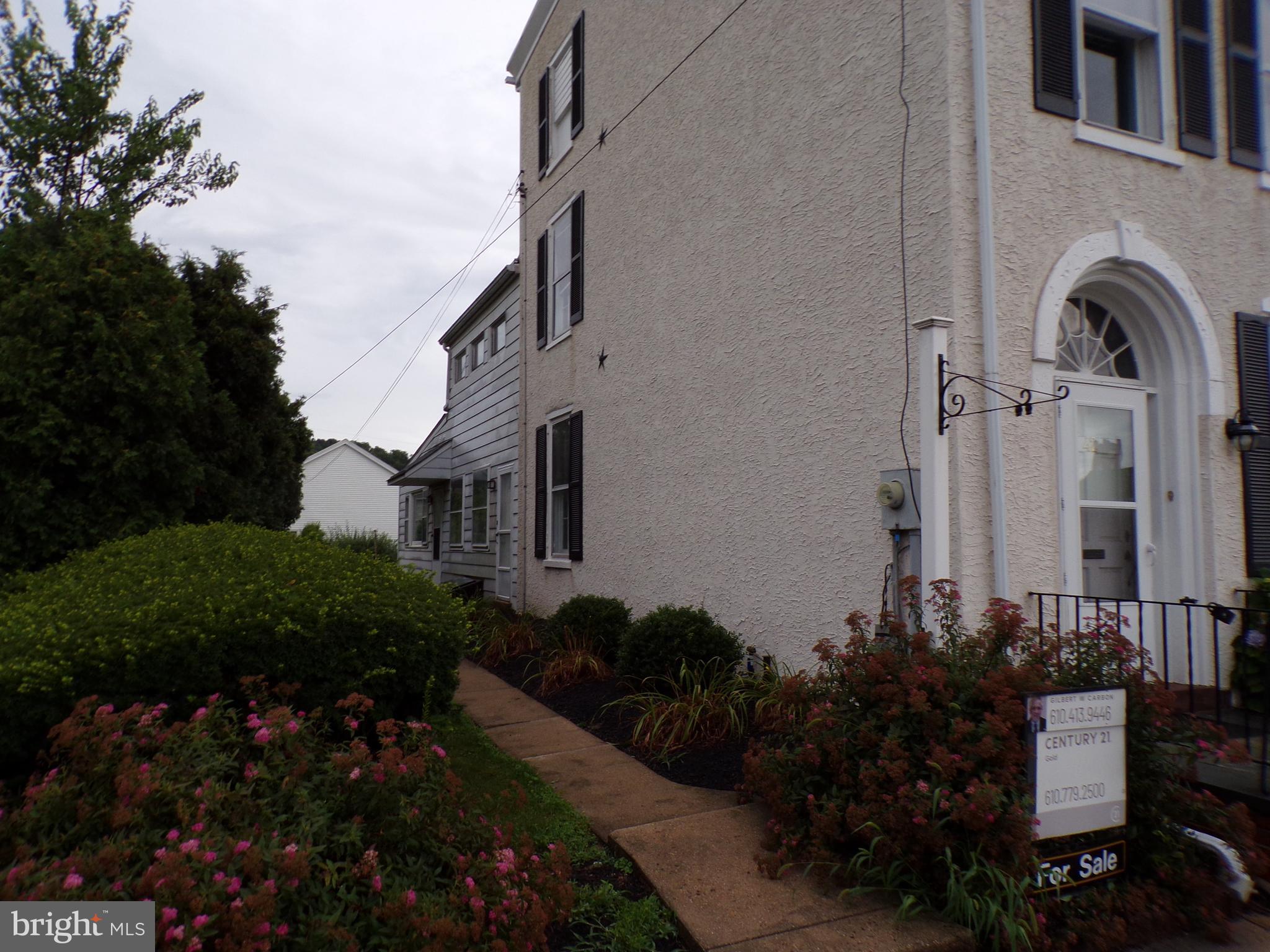 42 E 3RD STREET
