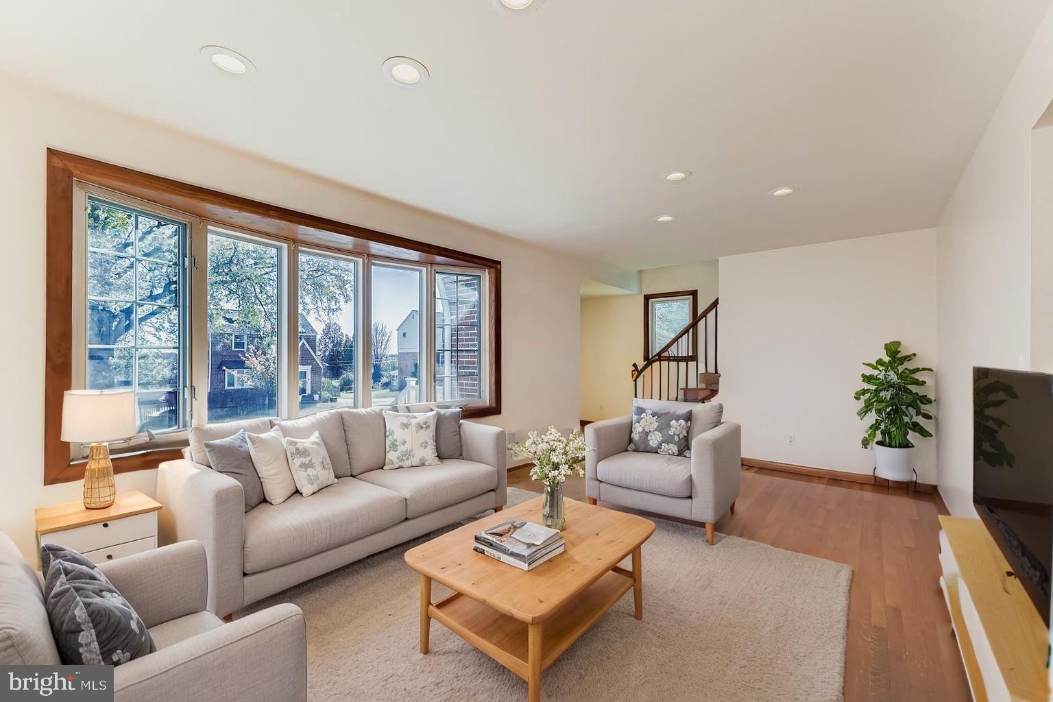 ROSEDALE - Residential