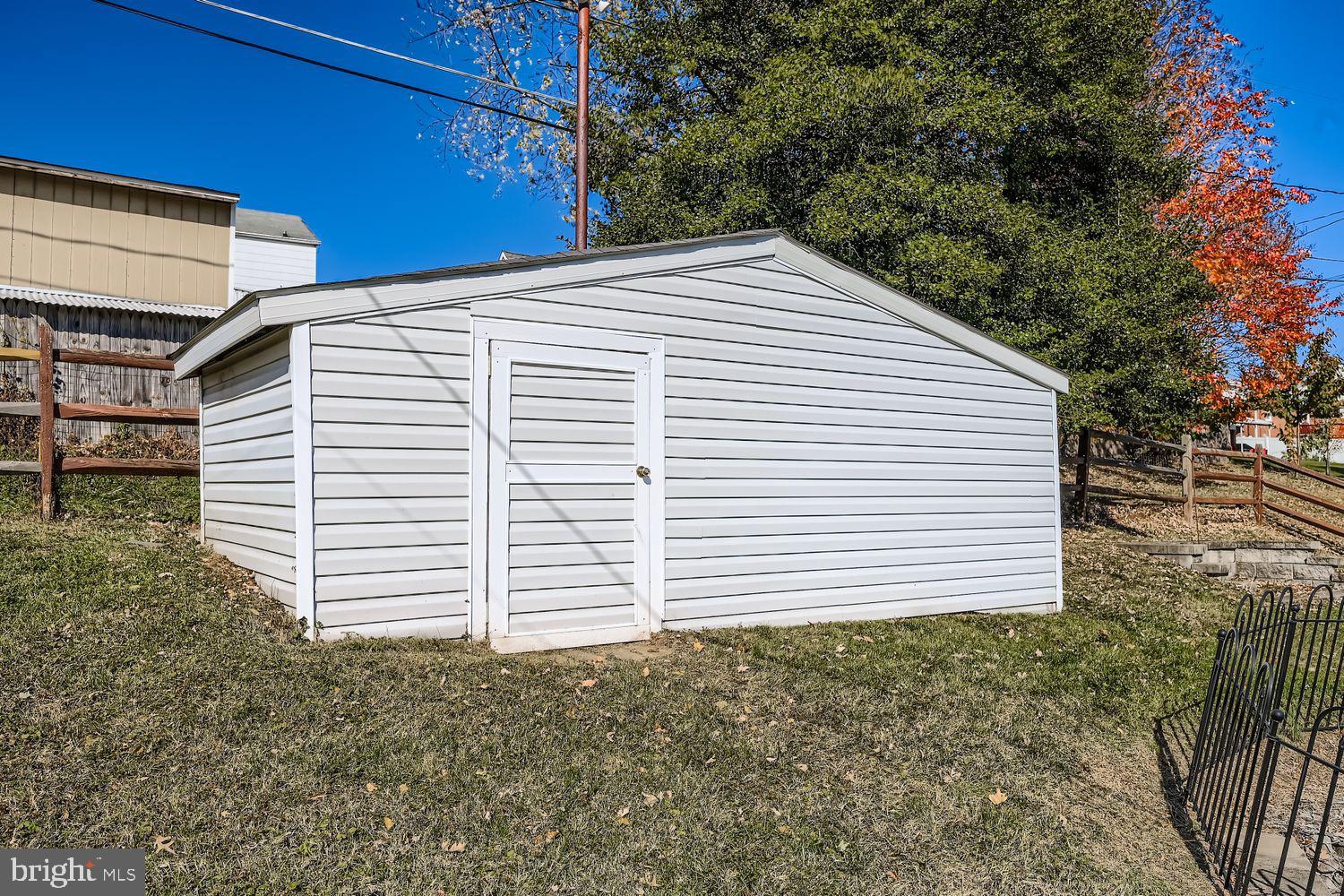 ROSEDALE - Residential