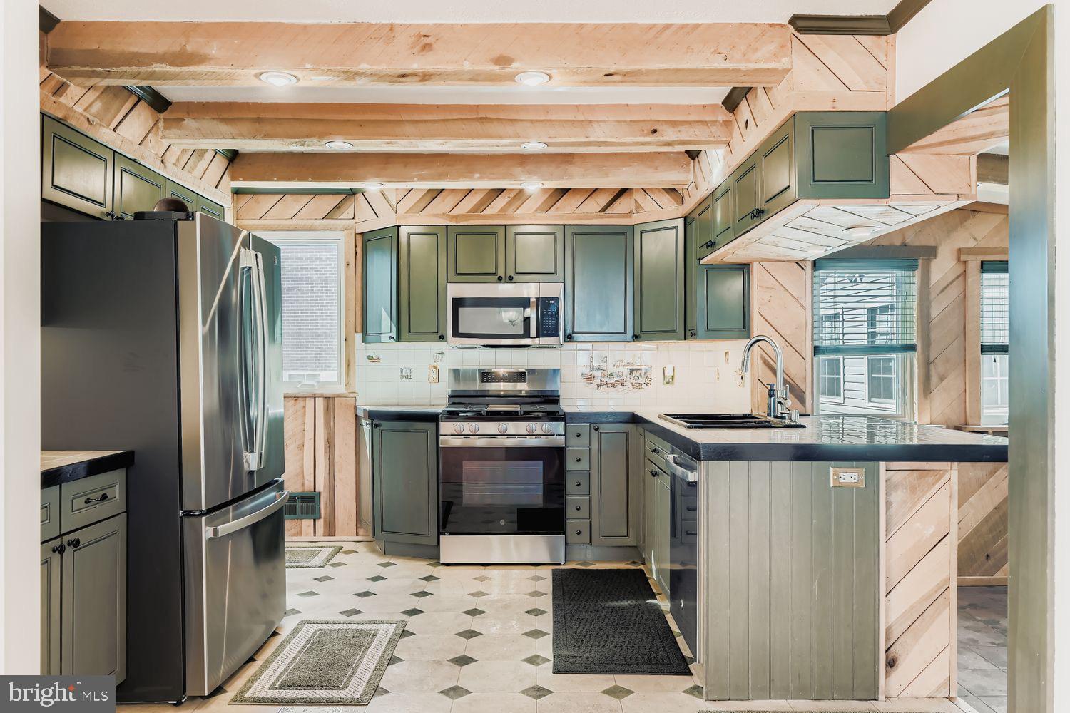 ROSEDALE - Residential