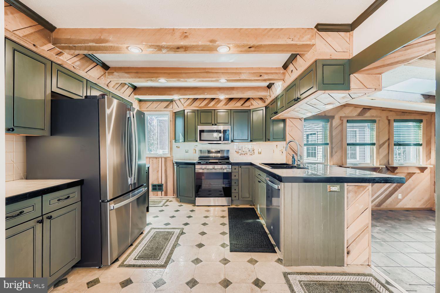 ROSEDALE - Residential