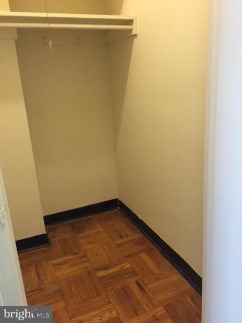 RIVER PLACE - Residential Lease