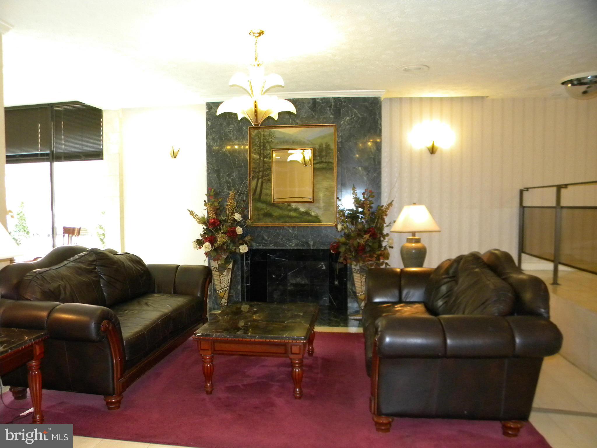 RIVER PLACE - Residential Lease