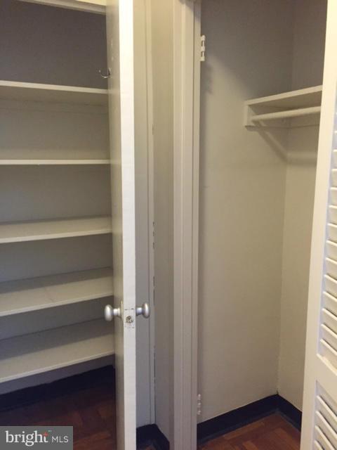 RIVER PLACE - Residential Lease