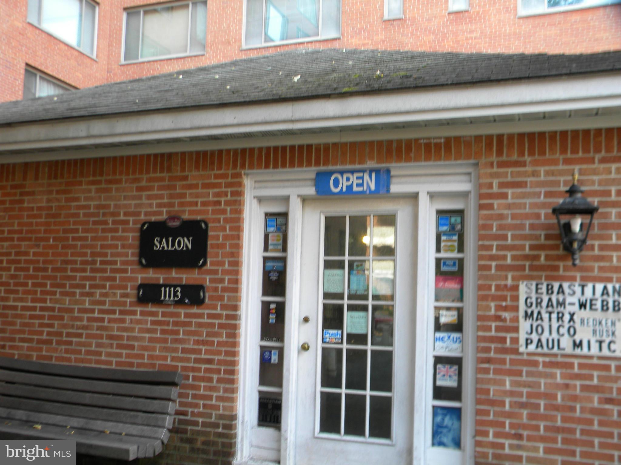 RIVER PLACE - Residential Lease