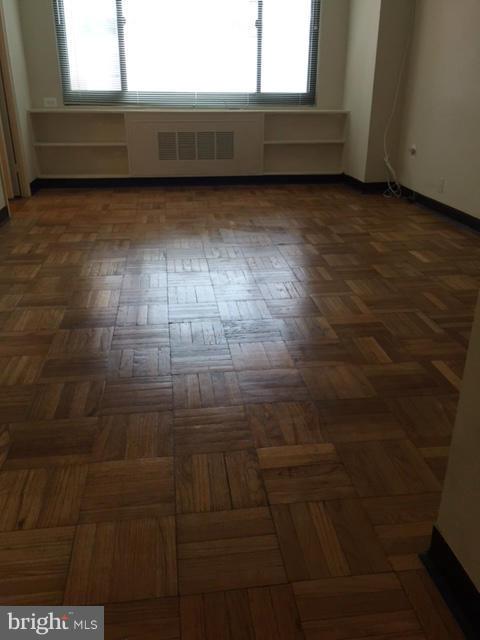 RIVER PLACE - Residential Lease