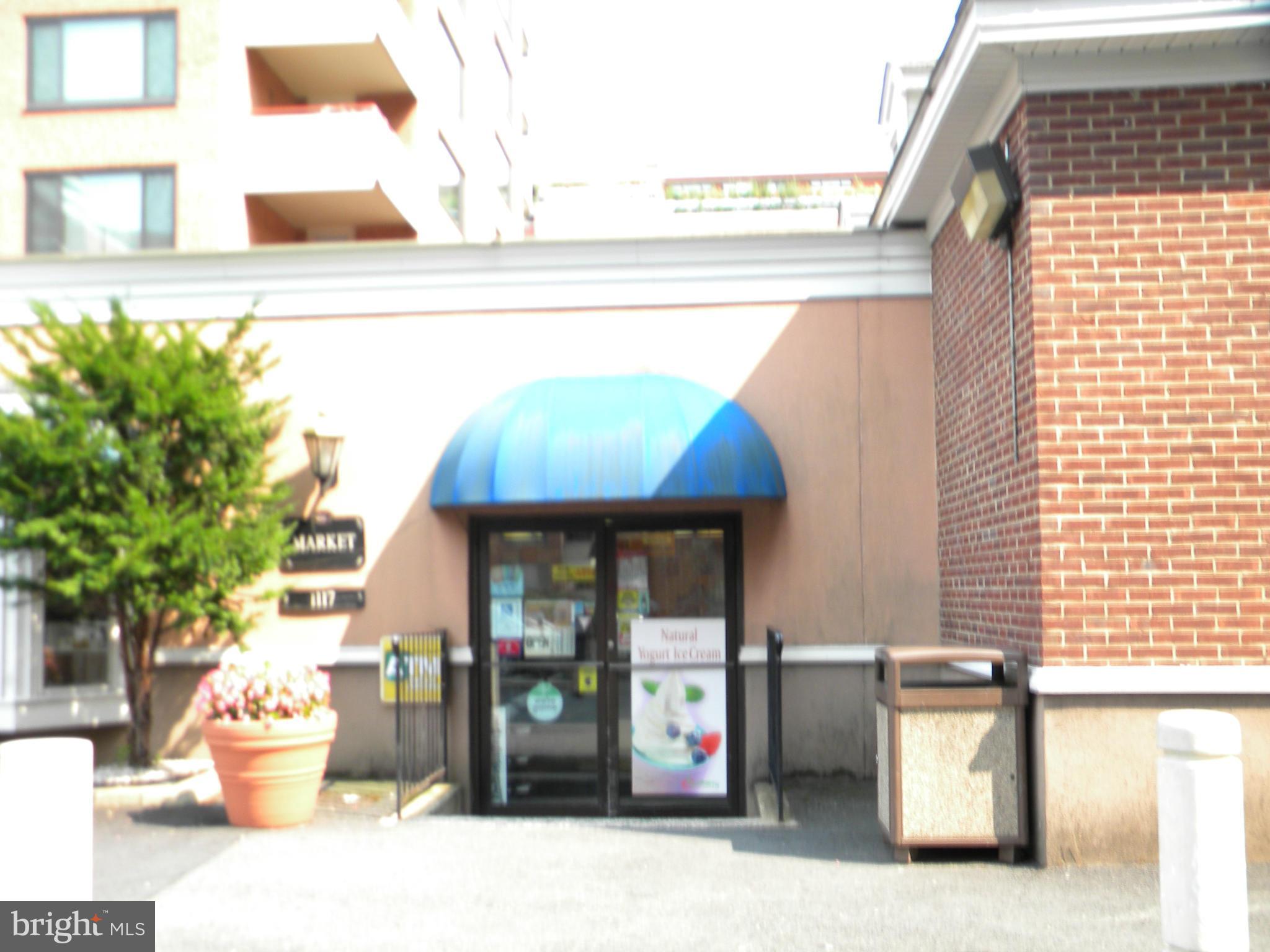 RIVER PLACE - Residential Lease