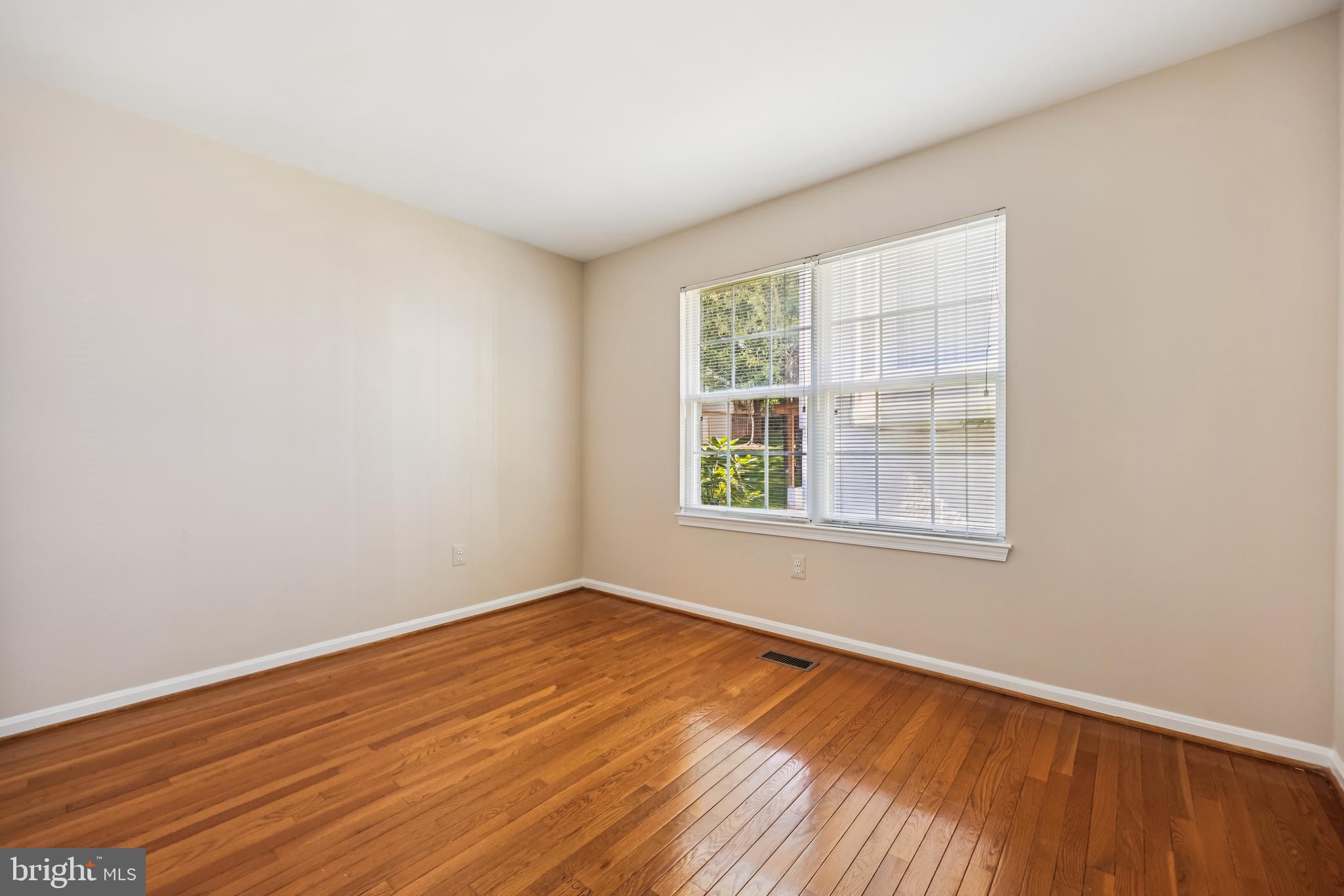 KINGS SQUARE - Residential