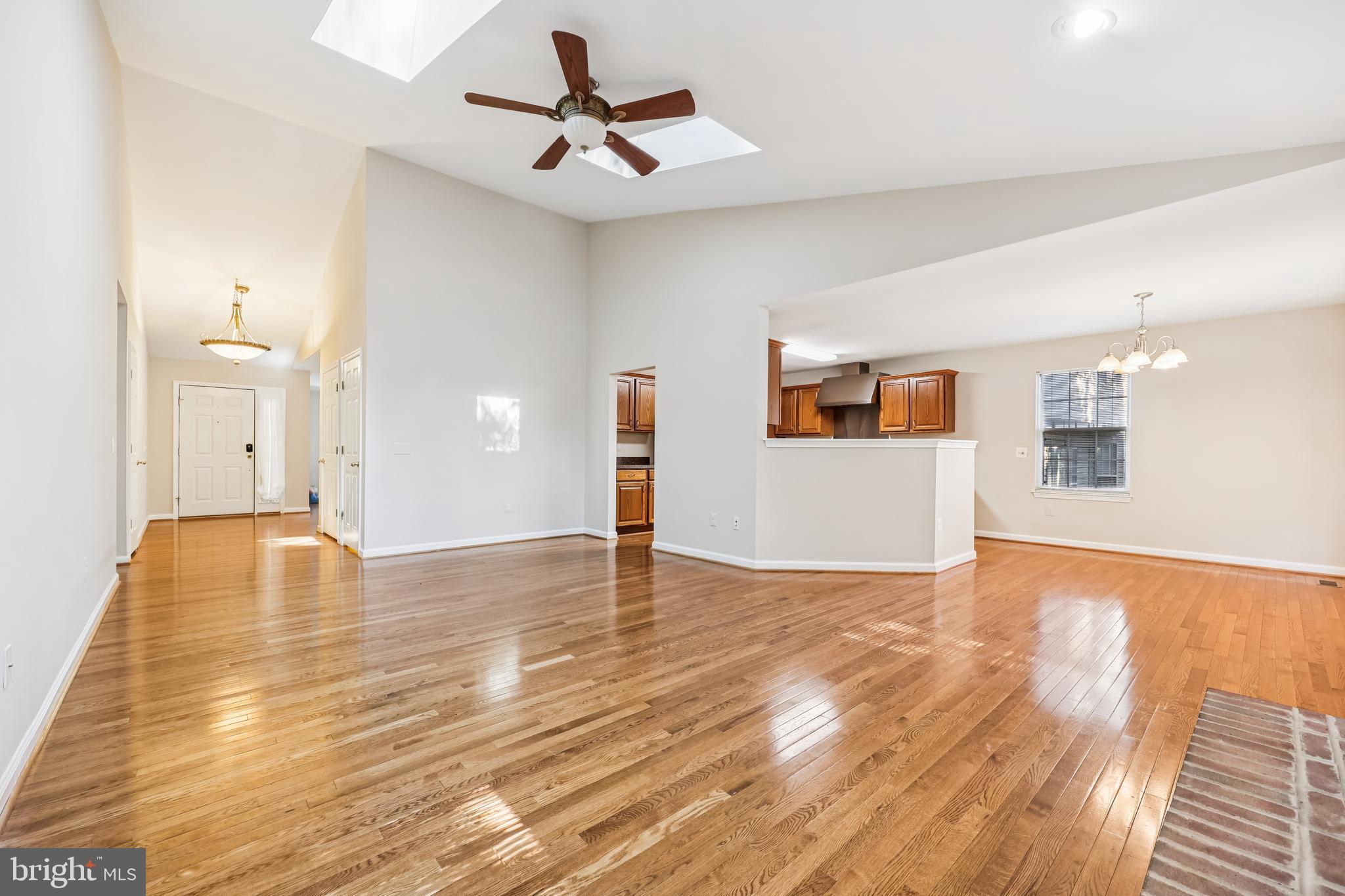 KINGS SQUARE - Residential