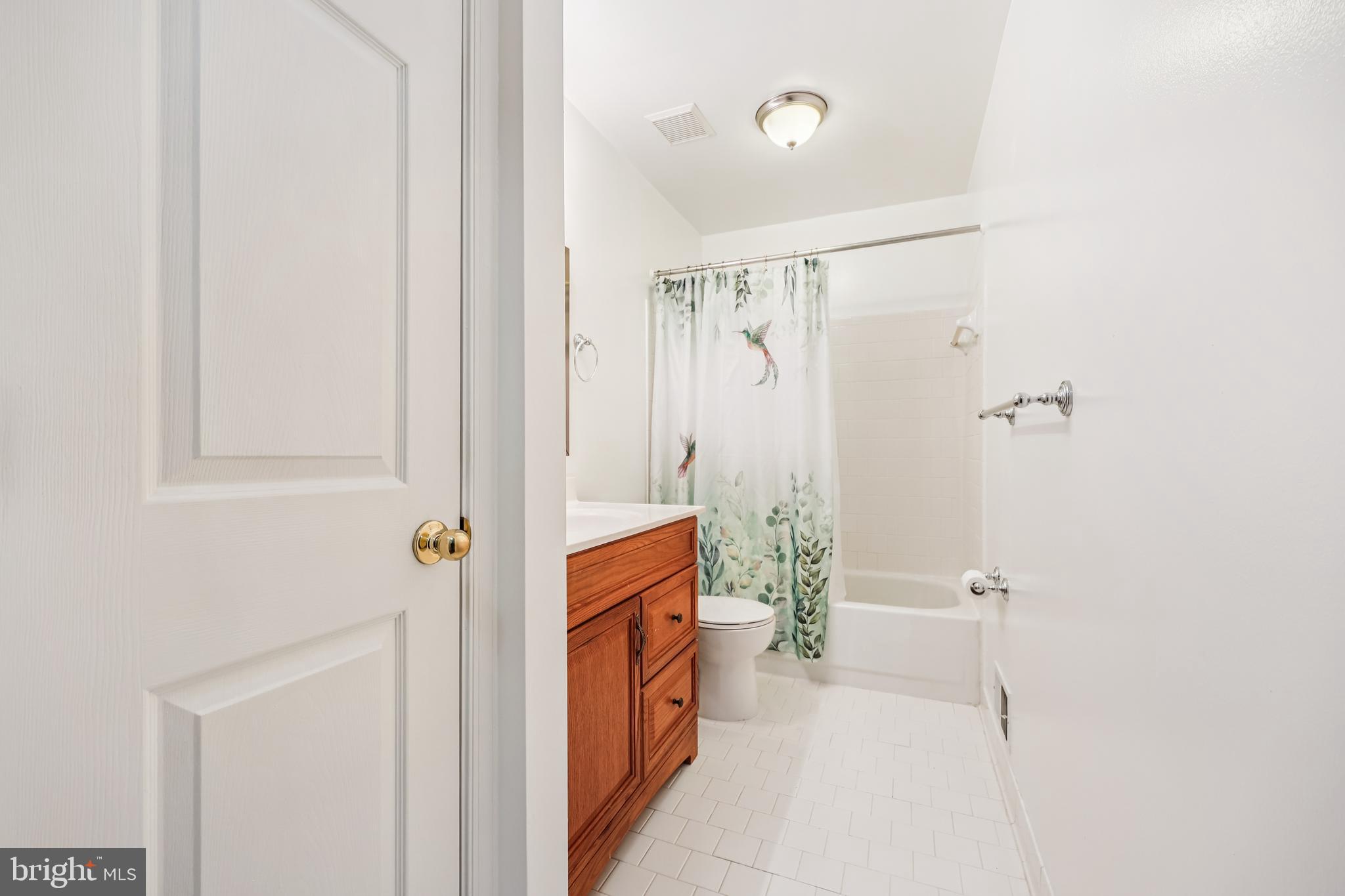 KINGS SQUARE - Residential