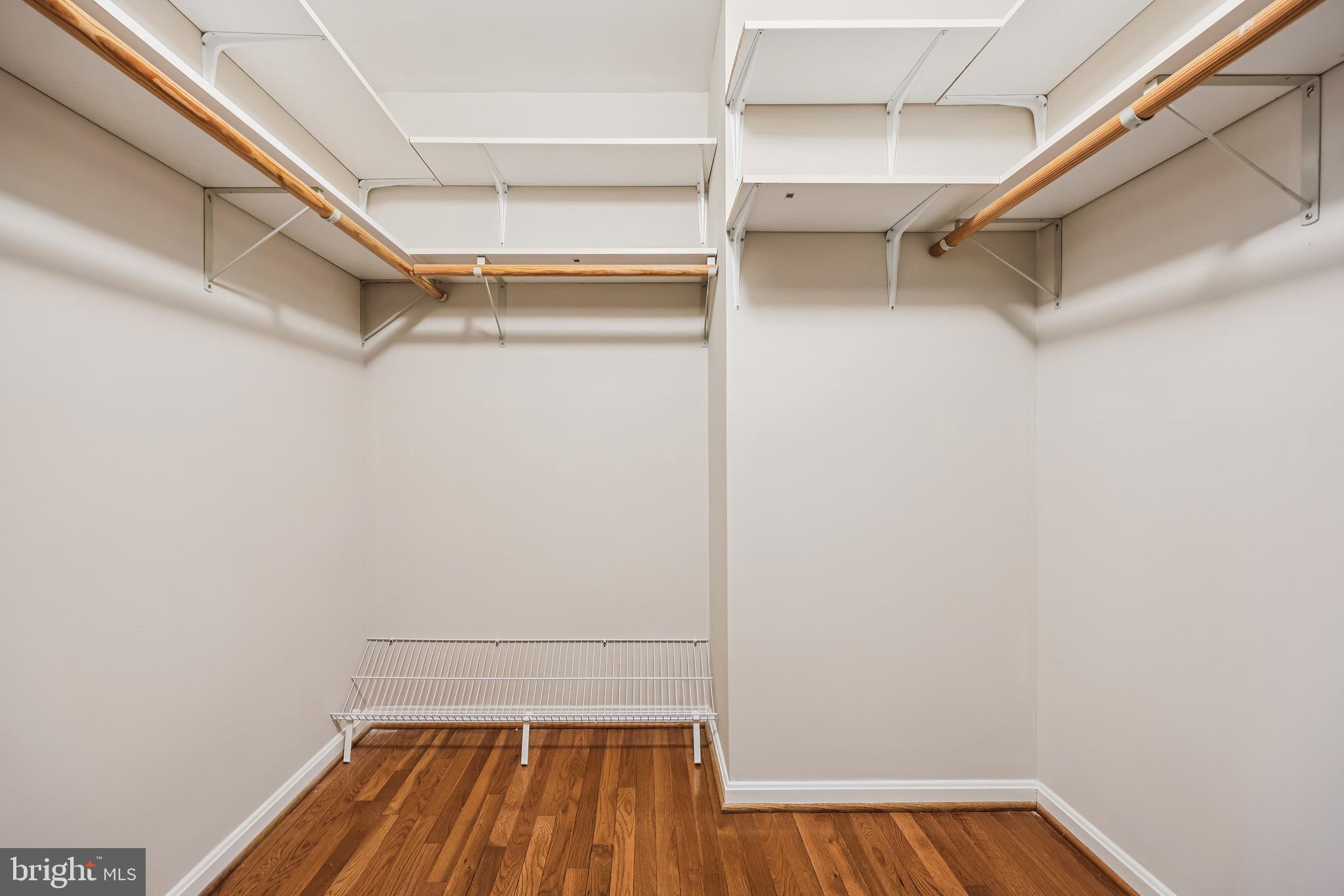 KINGS SQUARE - Residential