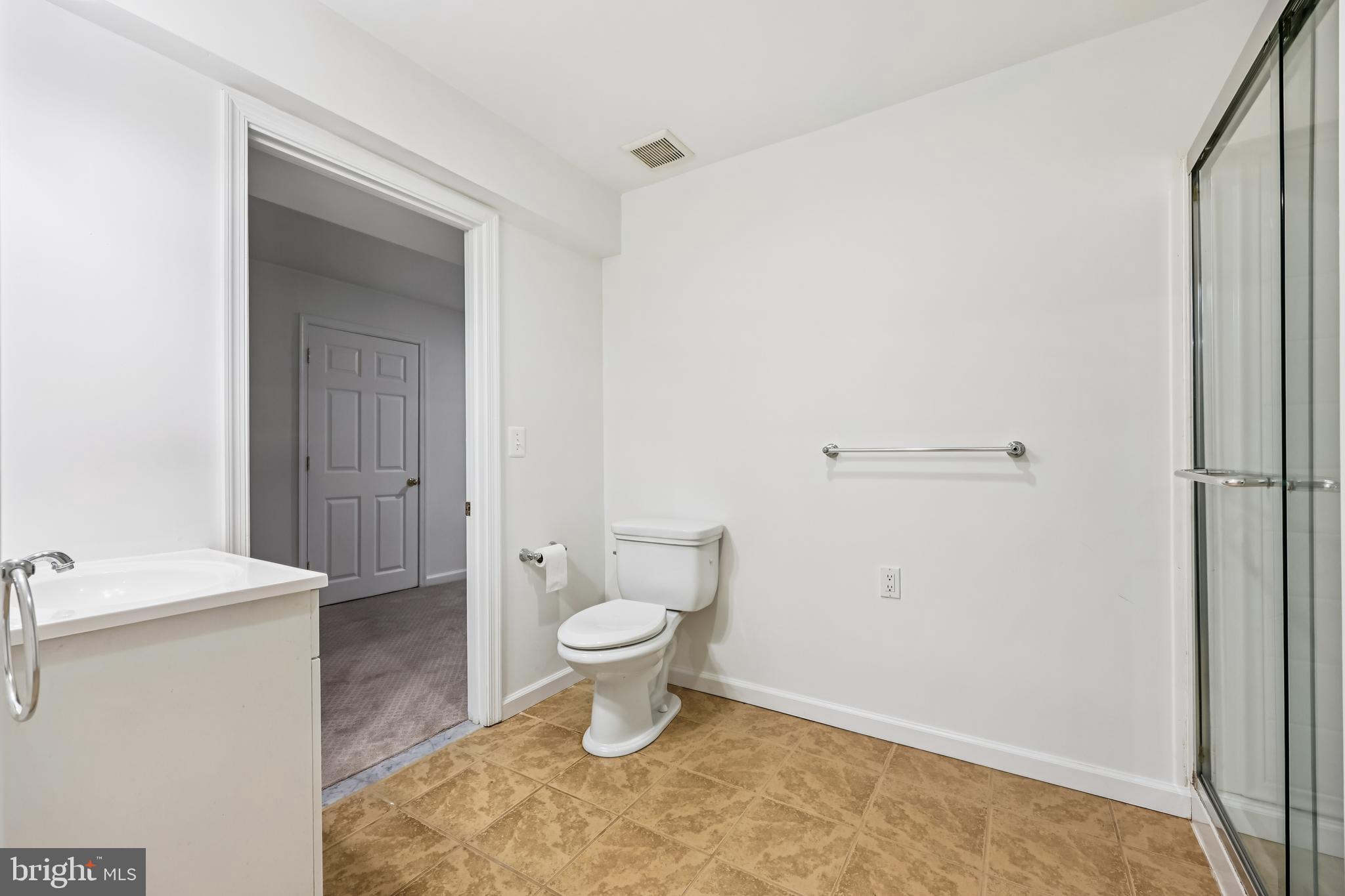 KINGS SQUARE - Residential