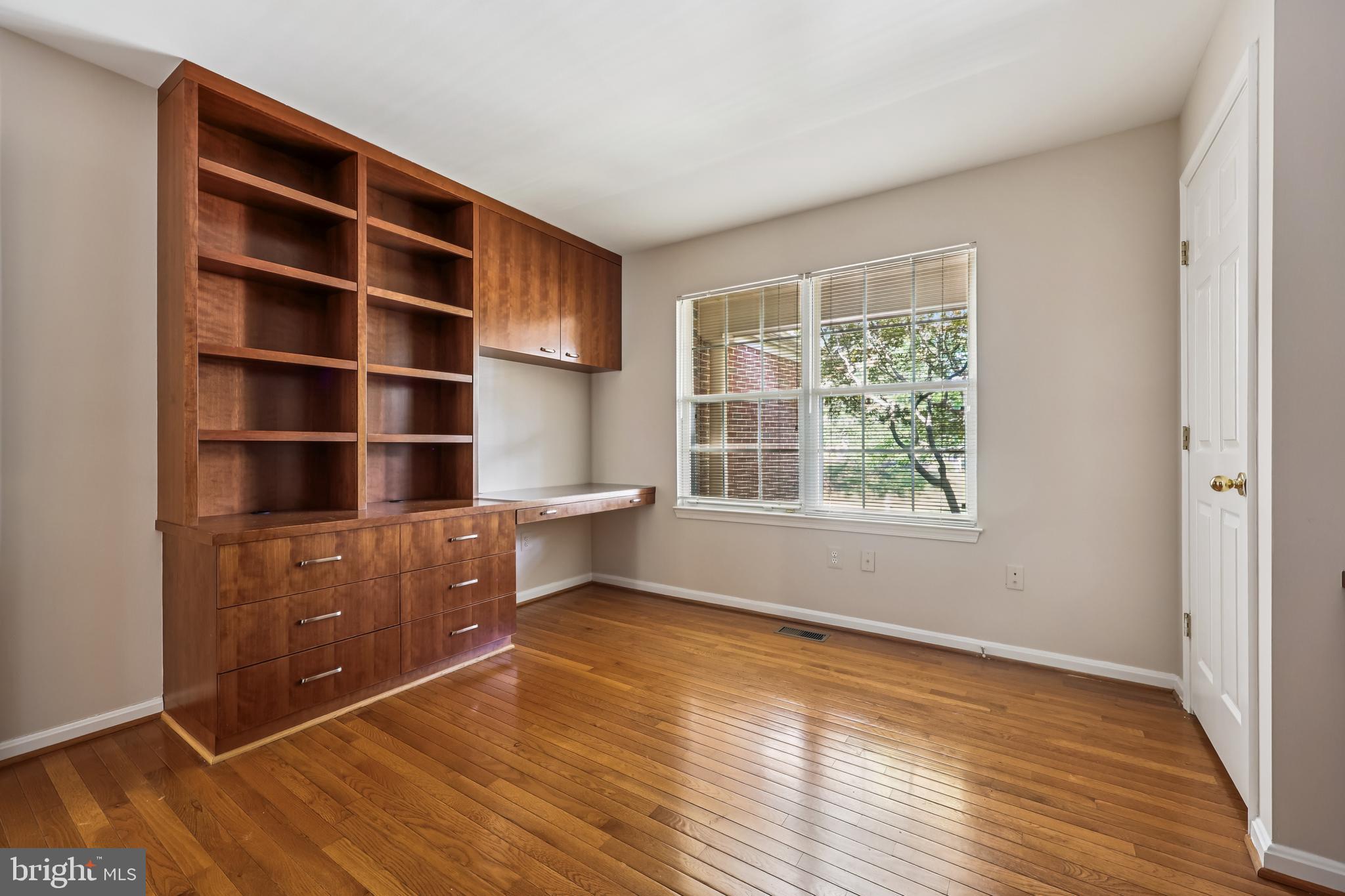 KINGS SQUARE - Residential