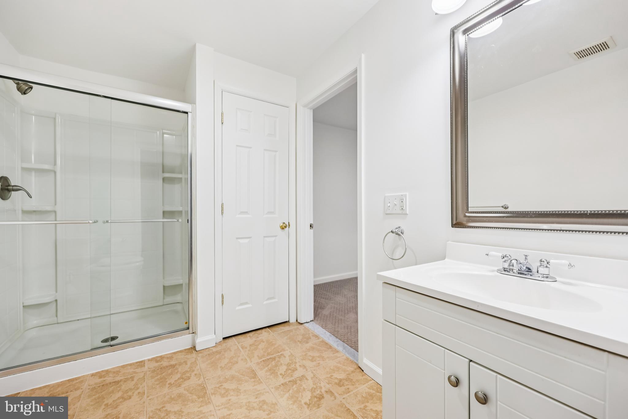 KINGS SQUARE - Residential