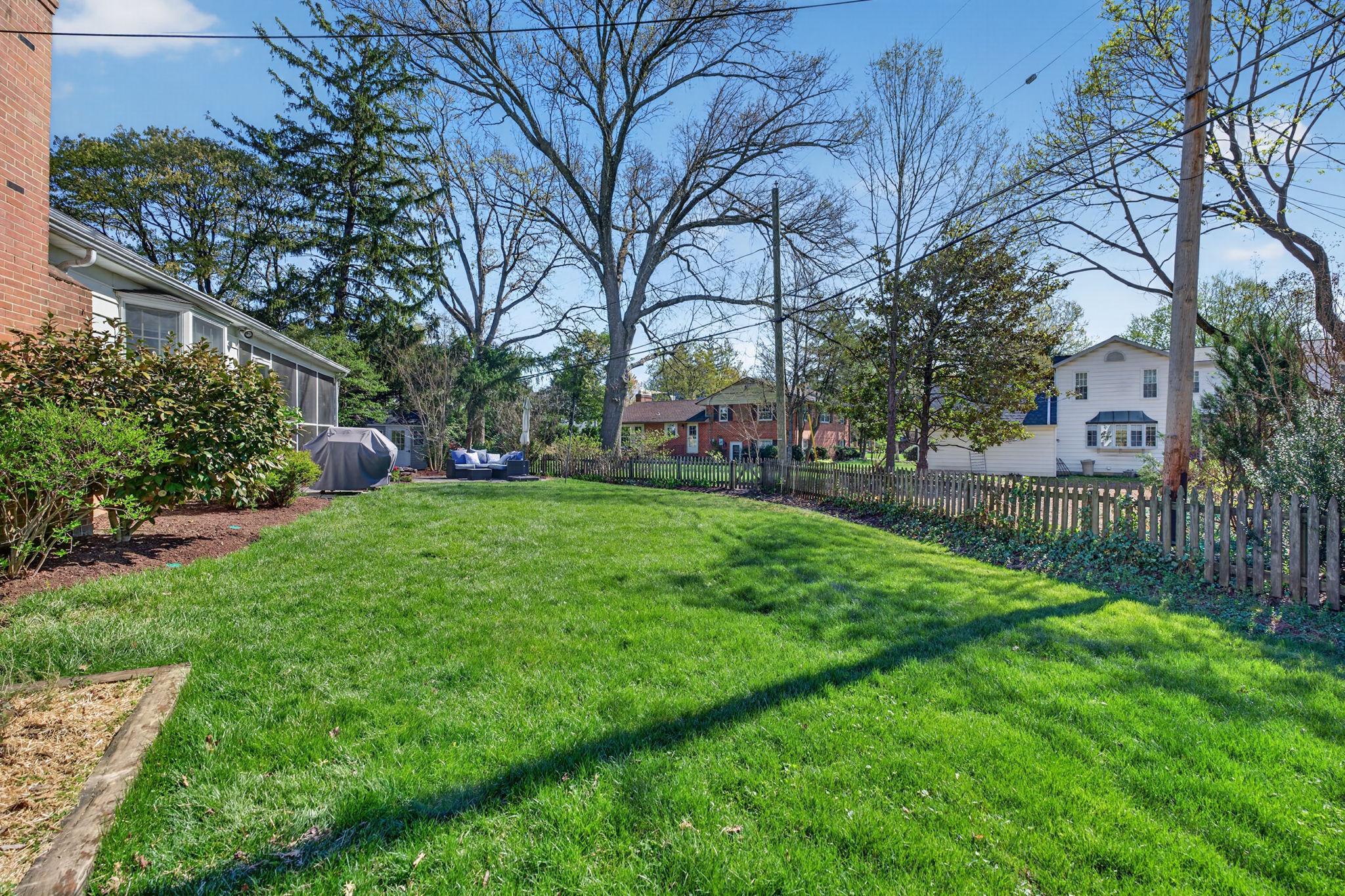 STONELEIGH - Residential