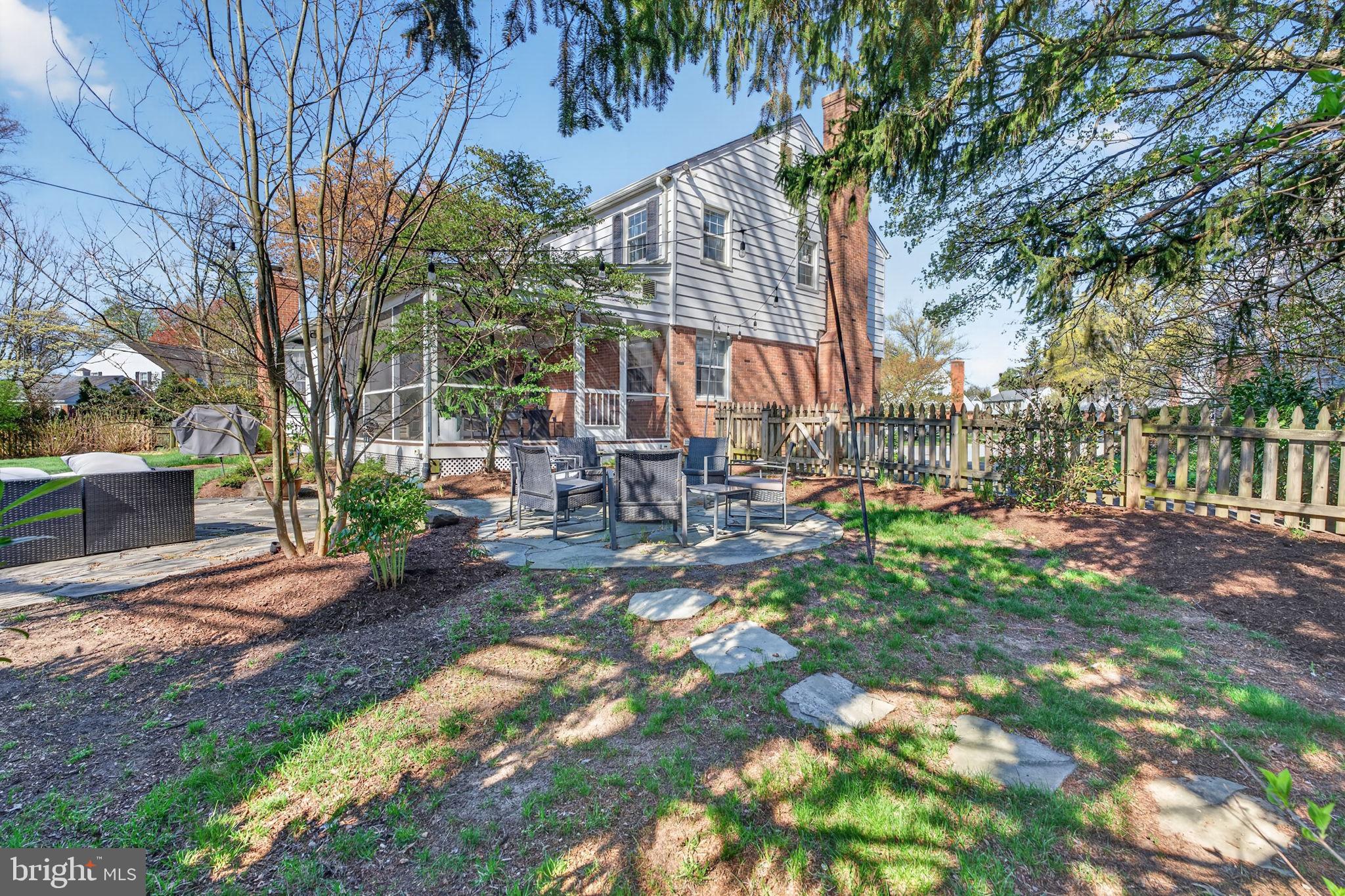 STONELEIGH - Residential