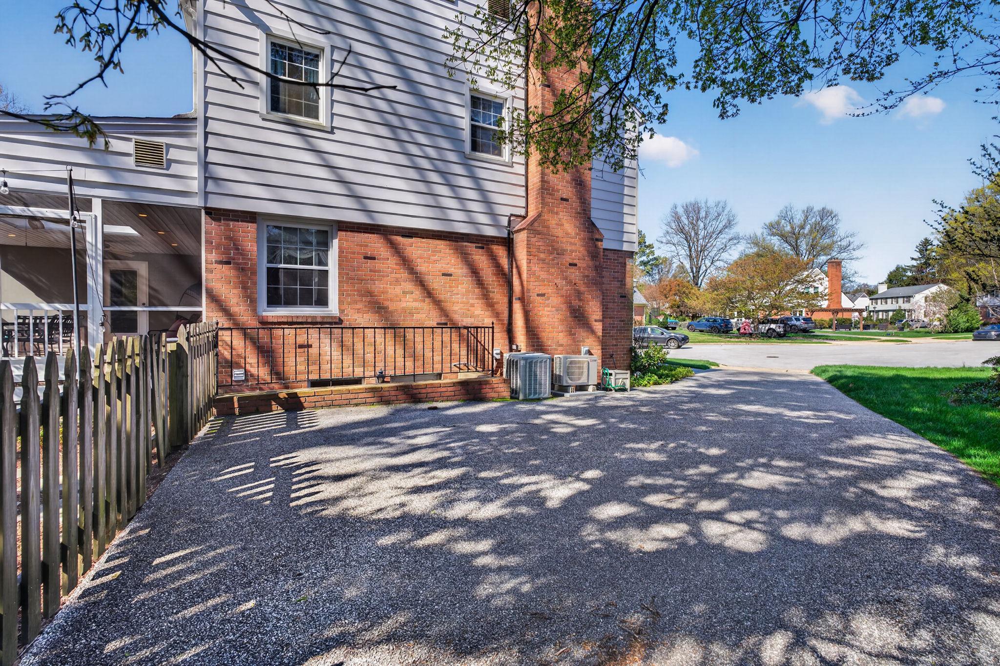 STONELEIGH - Residential