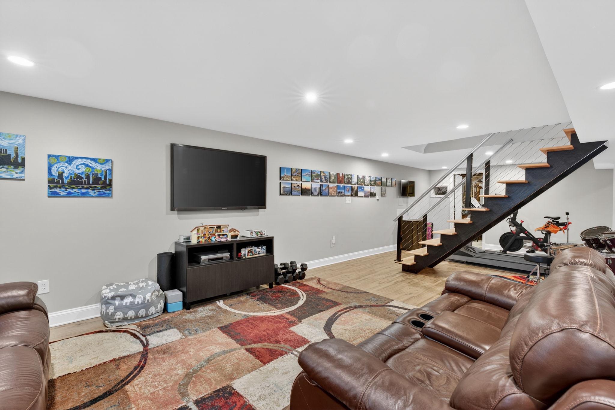 STONELEIGH - Residential