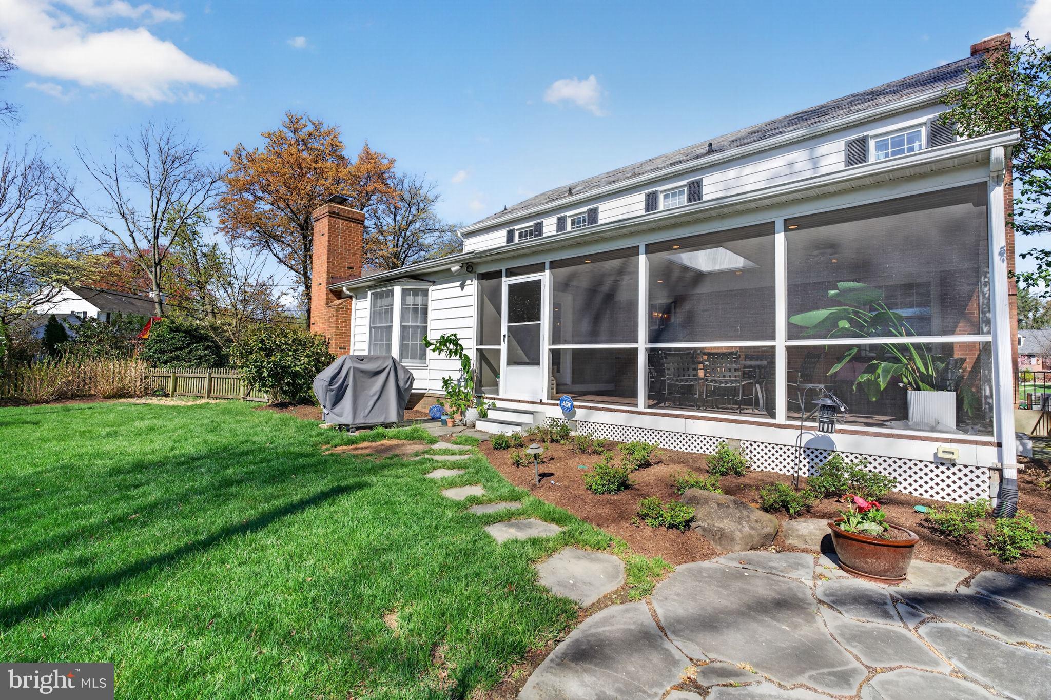 STONELEIGH - Residential