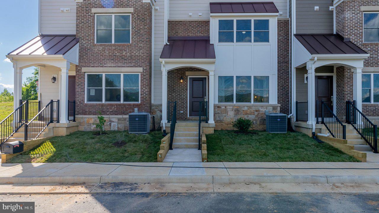 970 ORCHARD RIDGE PLACE 103B