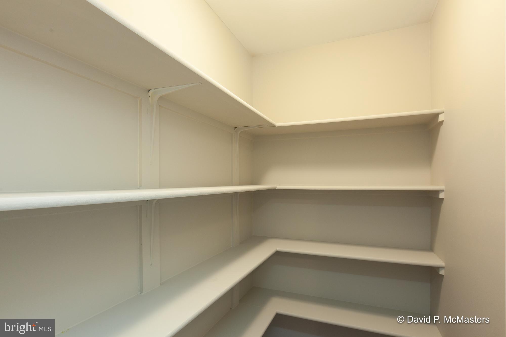 TOWNES OF RIDGEWAY - Residential