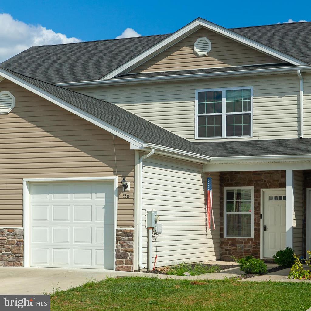 TOWNES OF RIDGEWAY - Residential